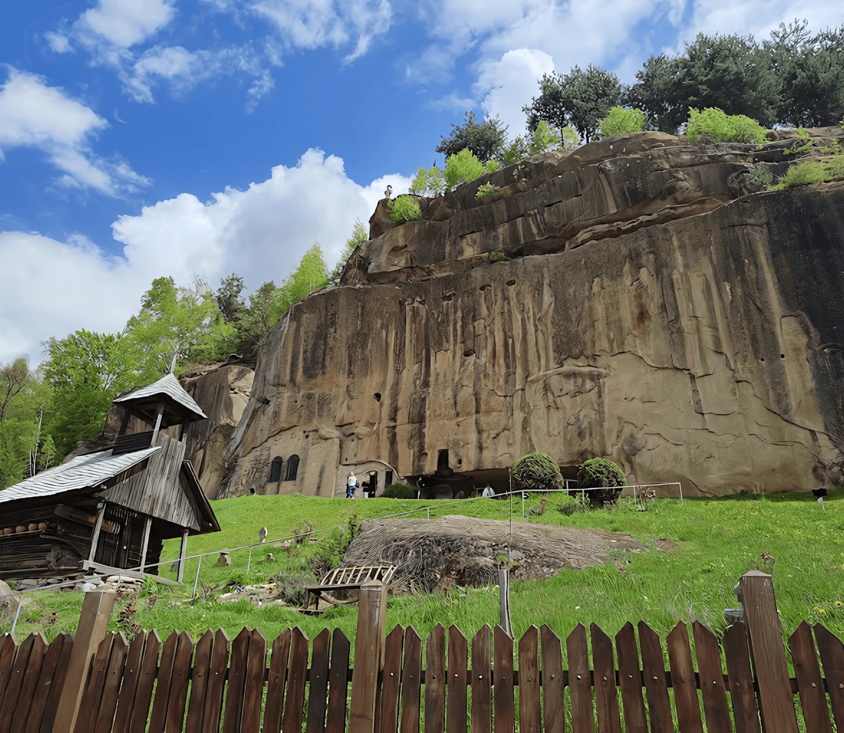 Atracții in zona corbi livada bunicului