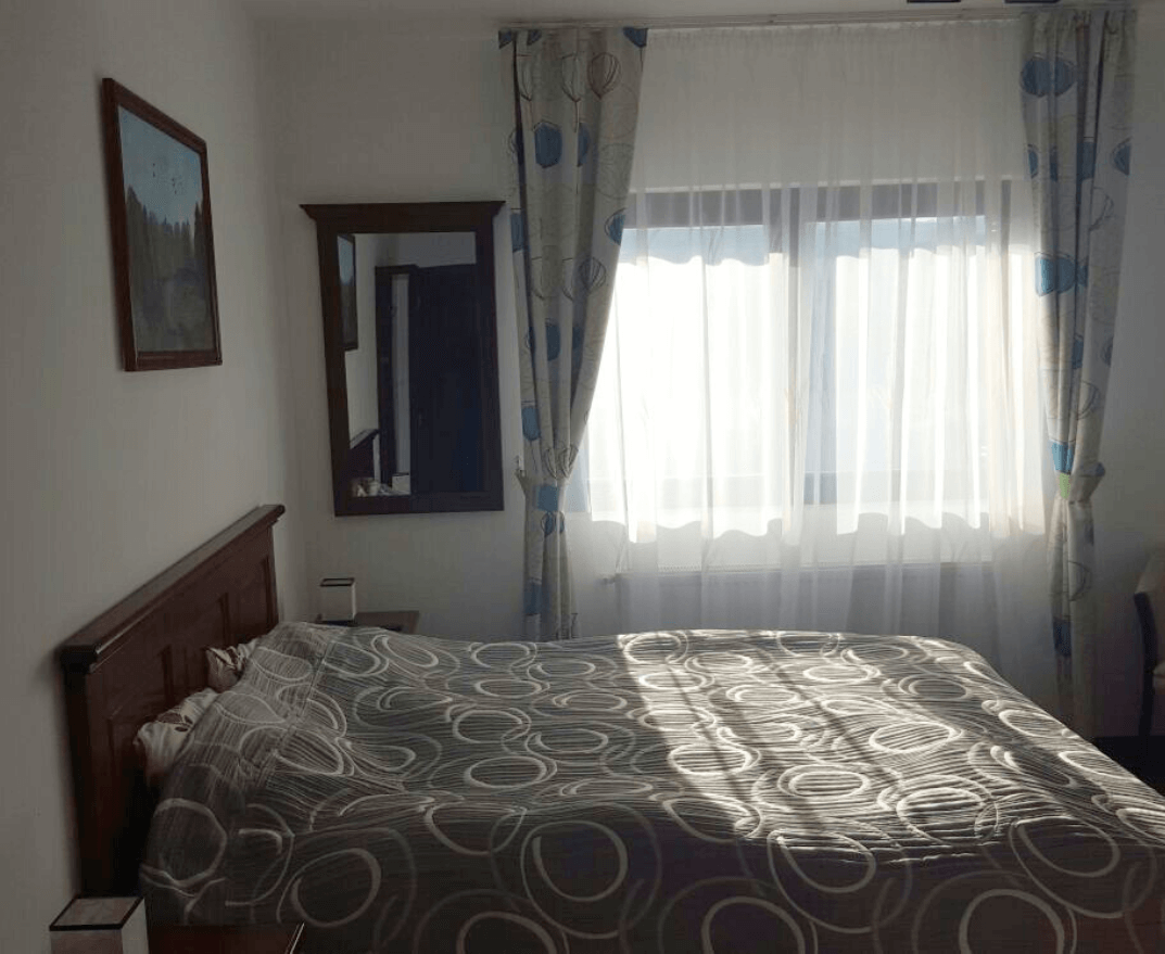 Camera denumita primavara in livada bunicului